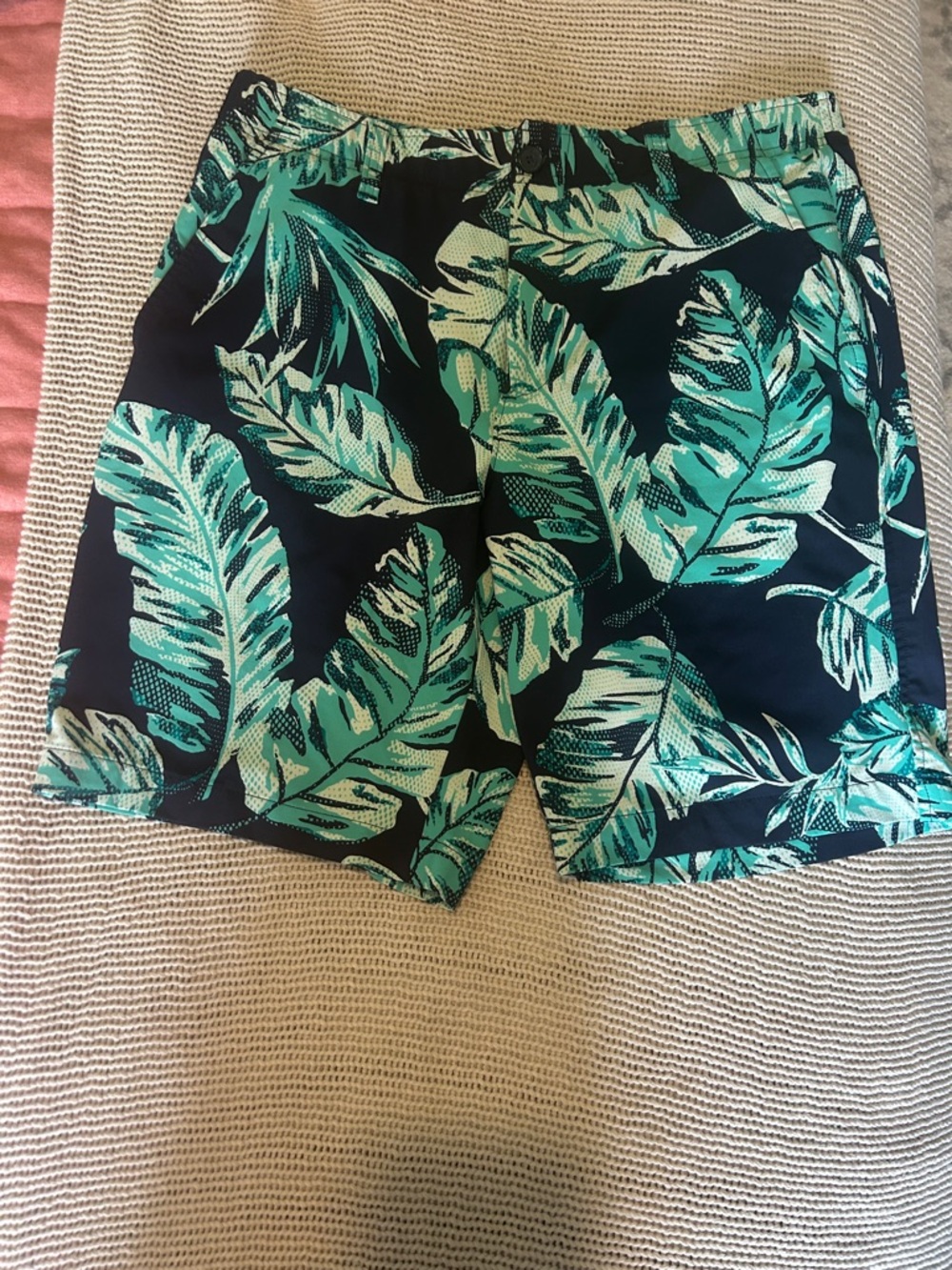 Under Armour Men's Teal and Navy Tropical Golf Shorts